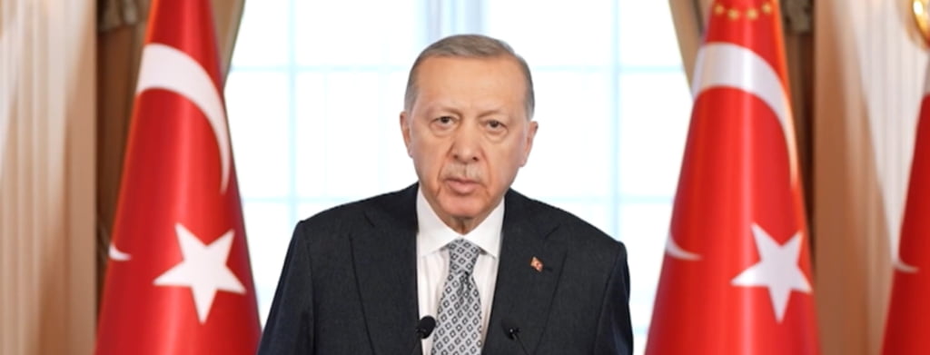 أردوغان: “يسرايل ٢٨ بين فيليستينلي كاردشيميزي جانيجه شهيت ايتي”
