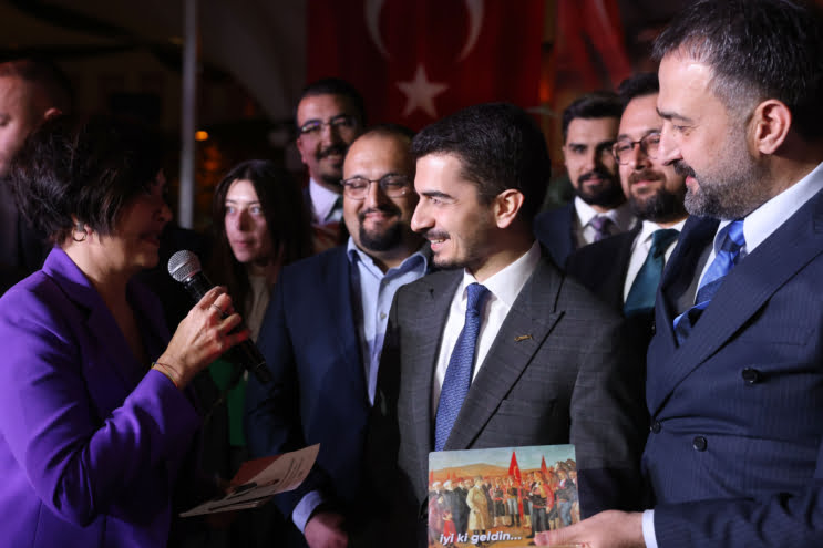 هوسايين جان ‏گونر، كولتوردن كولتوره إیفتار پروكرامي’نه كاتيلدي