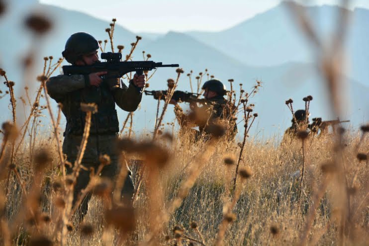 مسب: ٣ پك/يپك’لي تروريست ايتكيسيز هاله كتيريلدي