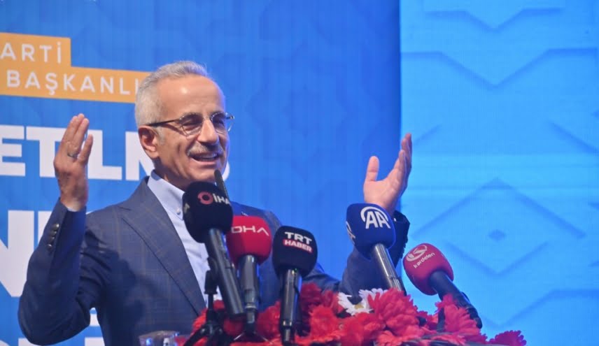 باكان اورالوگلو’ندان ايرزوروم’ه هيزلي ترن موژدسي