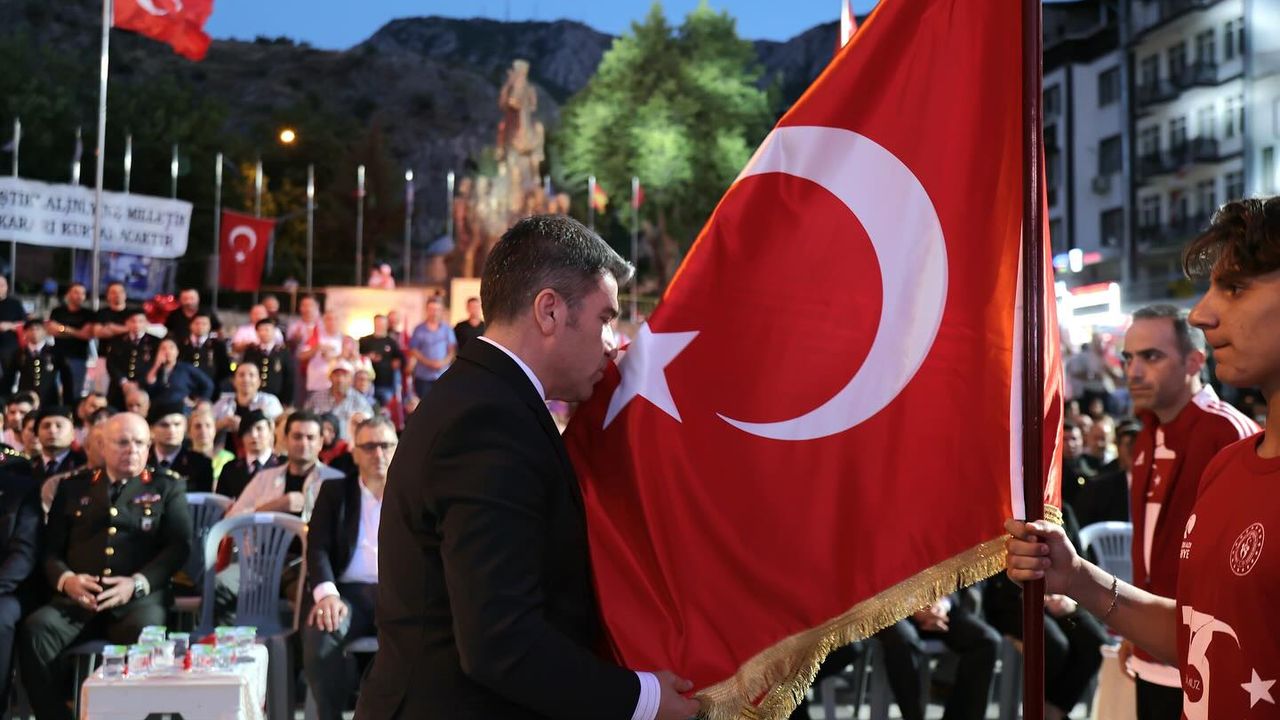 ١٥ تموز، ميلتين زافري اماسيا’ده جوشكويله انيلدي