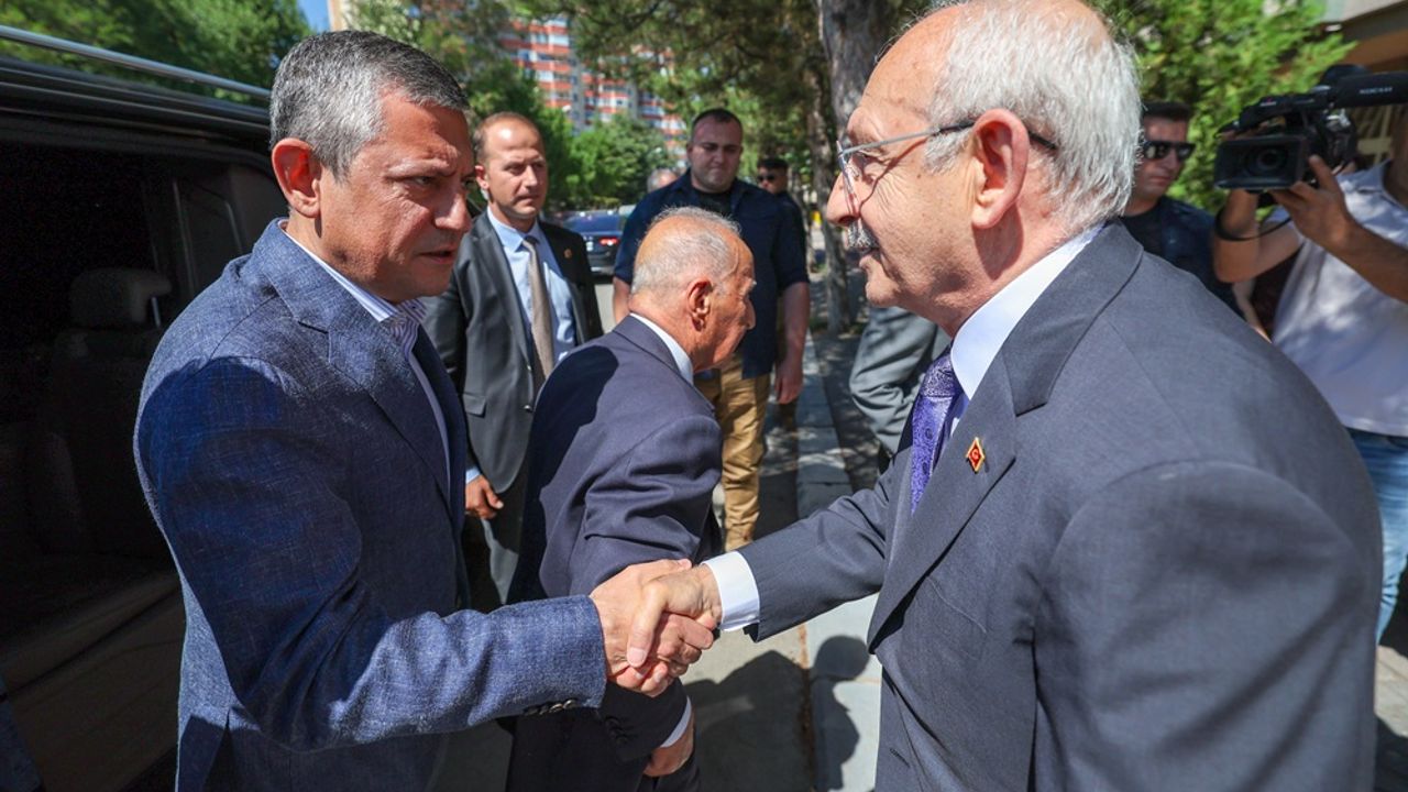 تشپ گنل باشقاني وزل’دن كاردشي وفات ايدن كمال كيليچداروگلو’نه تازييه زييارتي