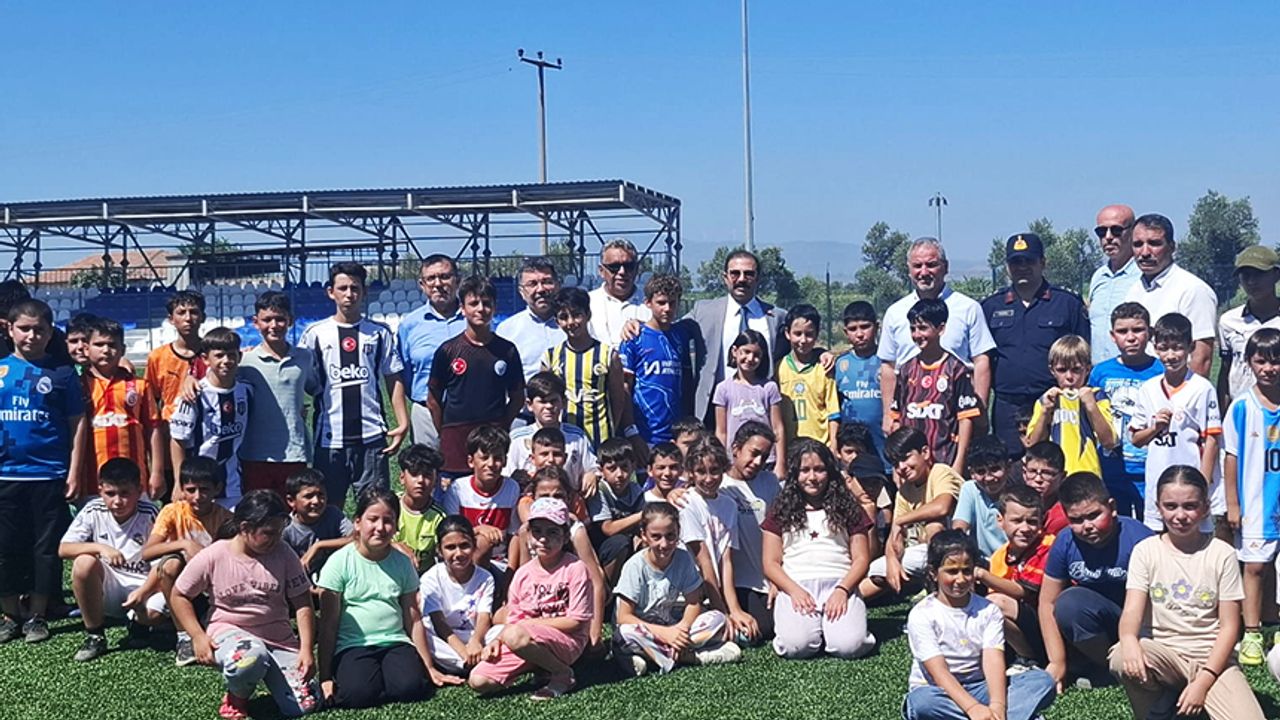 كوچارلي’داكي ايتكينليكته ياز كور’ان كورسی وگرنجیلري بولوشتی