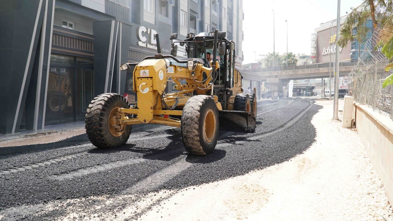 هاليلييه بلدييسي’ندن وايسل قرەني ماهالسينه اسفالت هيزمتي