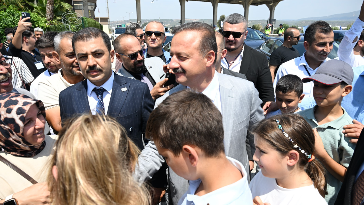 اگيراليوگلو: اپو’يه كوروجی وندر دیدیگين كادار الپارسلان توركش’ين هاتيريني سايسايدين