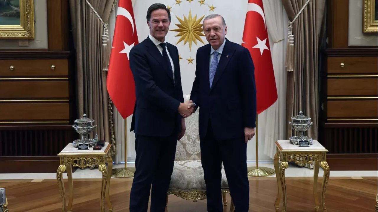 جمهورباشقاني أردوغان، ناتو گنل سكرتري مارك روته إیله كوروشتی