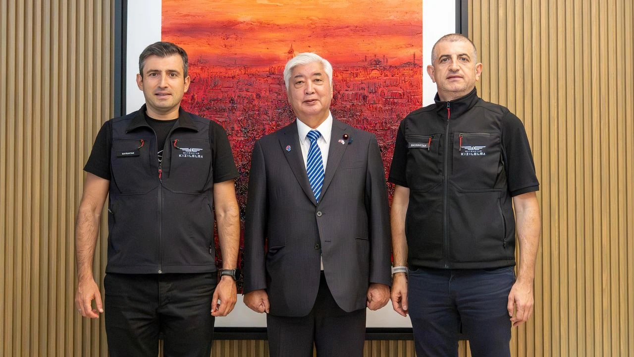 ژاپونيه ساوونمه باكاني’ندان بايكار’ه زييارت