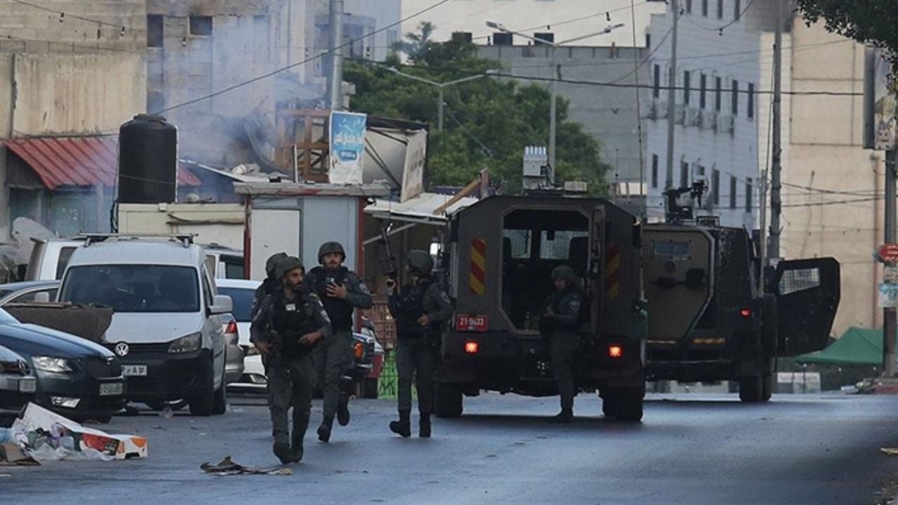 بم’دن إیسرايل’ه كيناما!