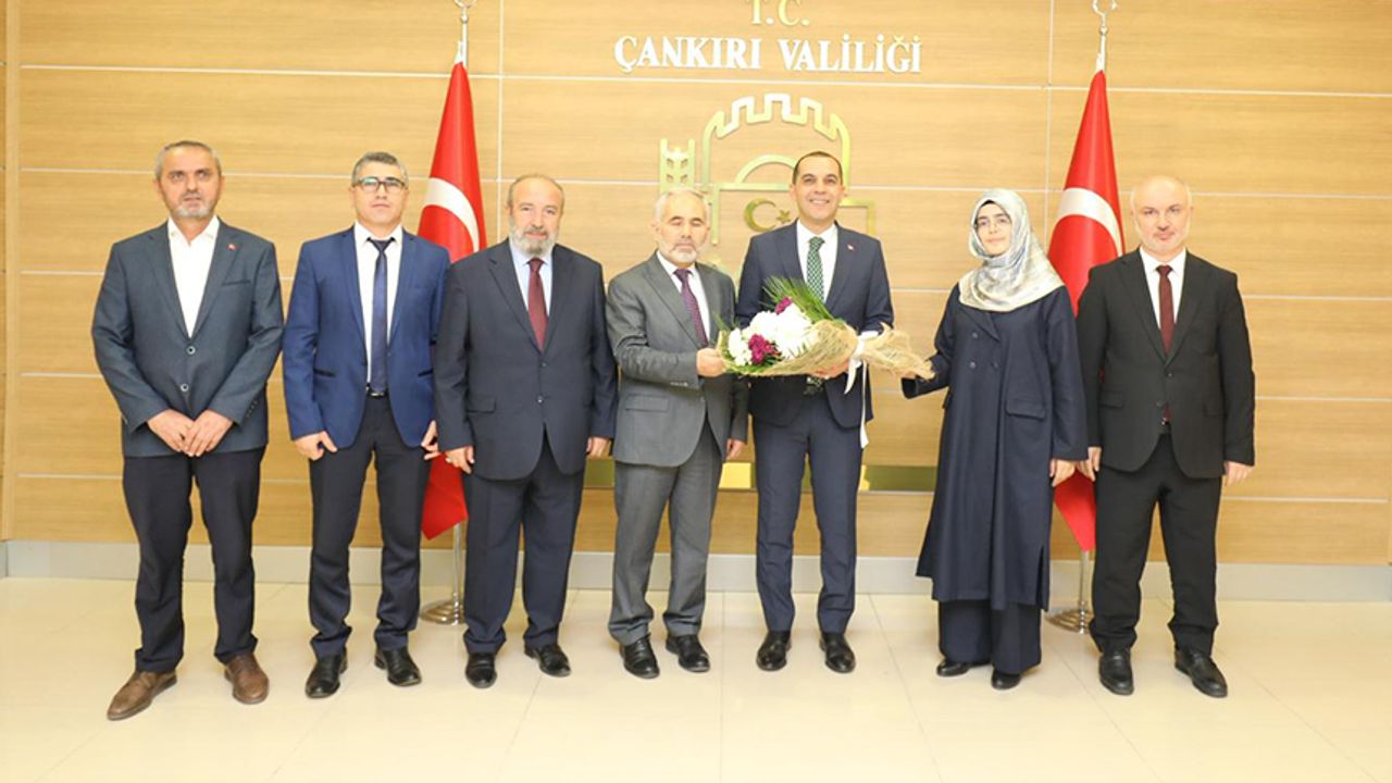 چانكيري واليسي تاشولار’ه موليد-ي نبي زييارتي