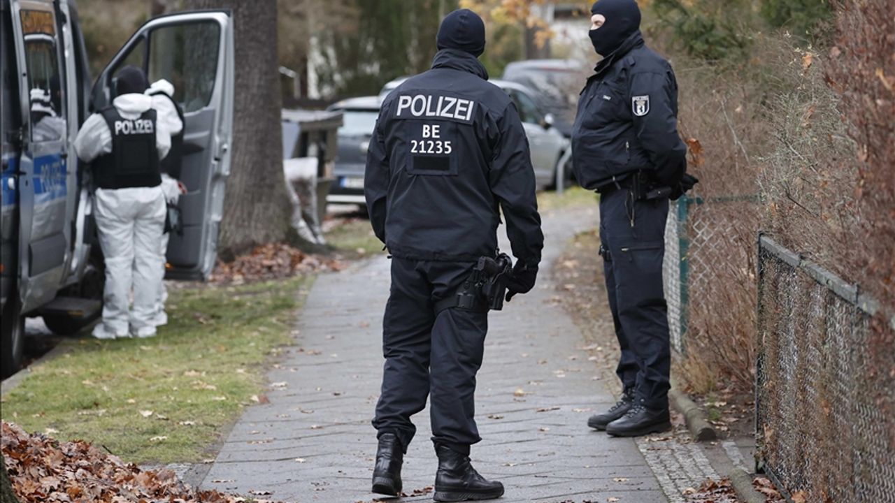 اوكولده كانلي سالديري: وگرتمنيني دفالارجه بيچاقلادي!