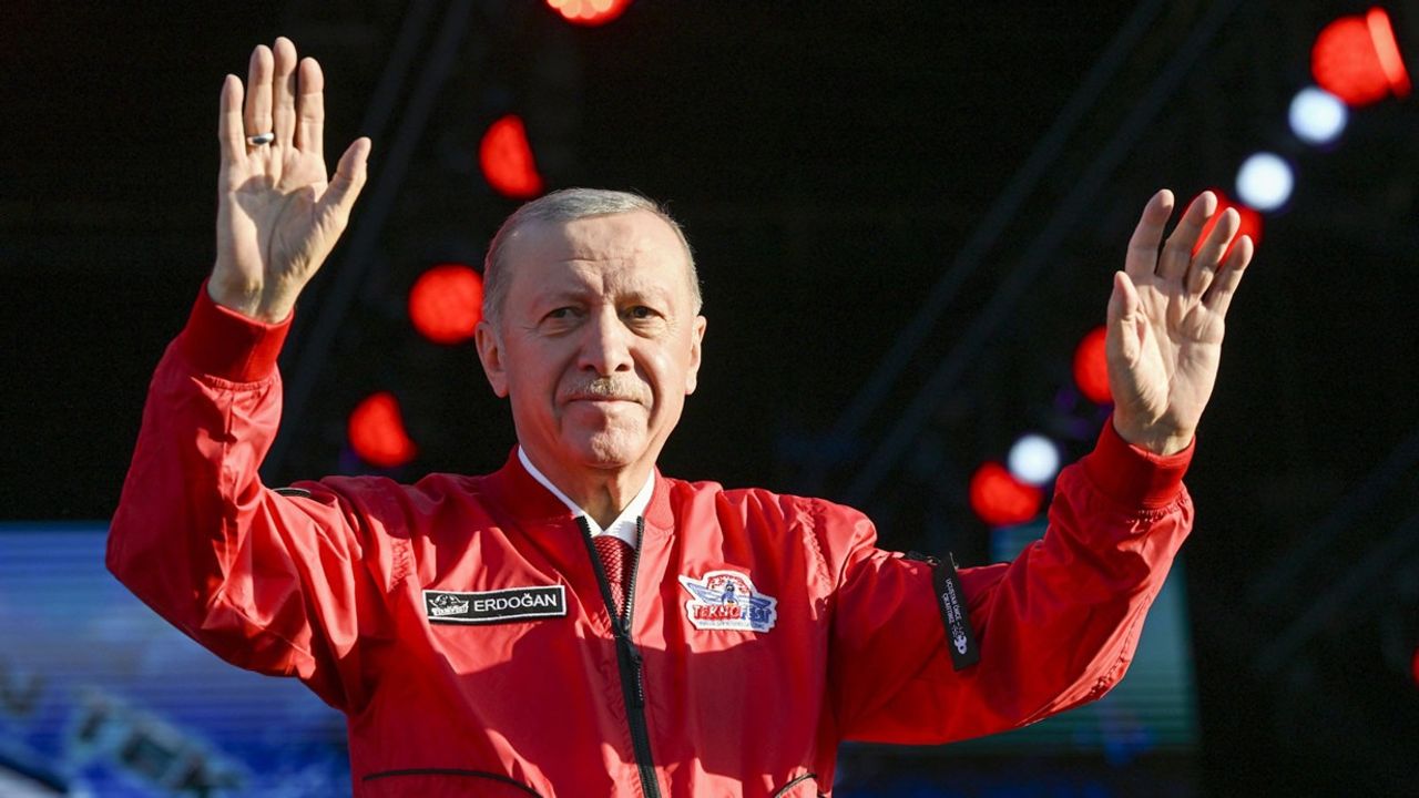جمهورباشقاني أردوغان’دان تكنوفست داوتي: اتاتورك هاواليماني’نده اولاجاگيم