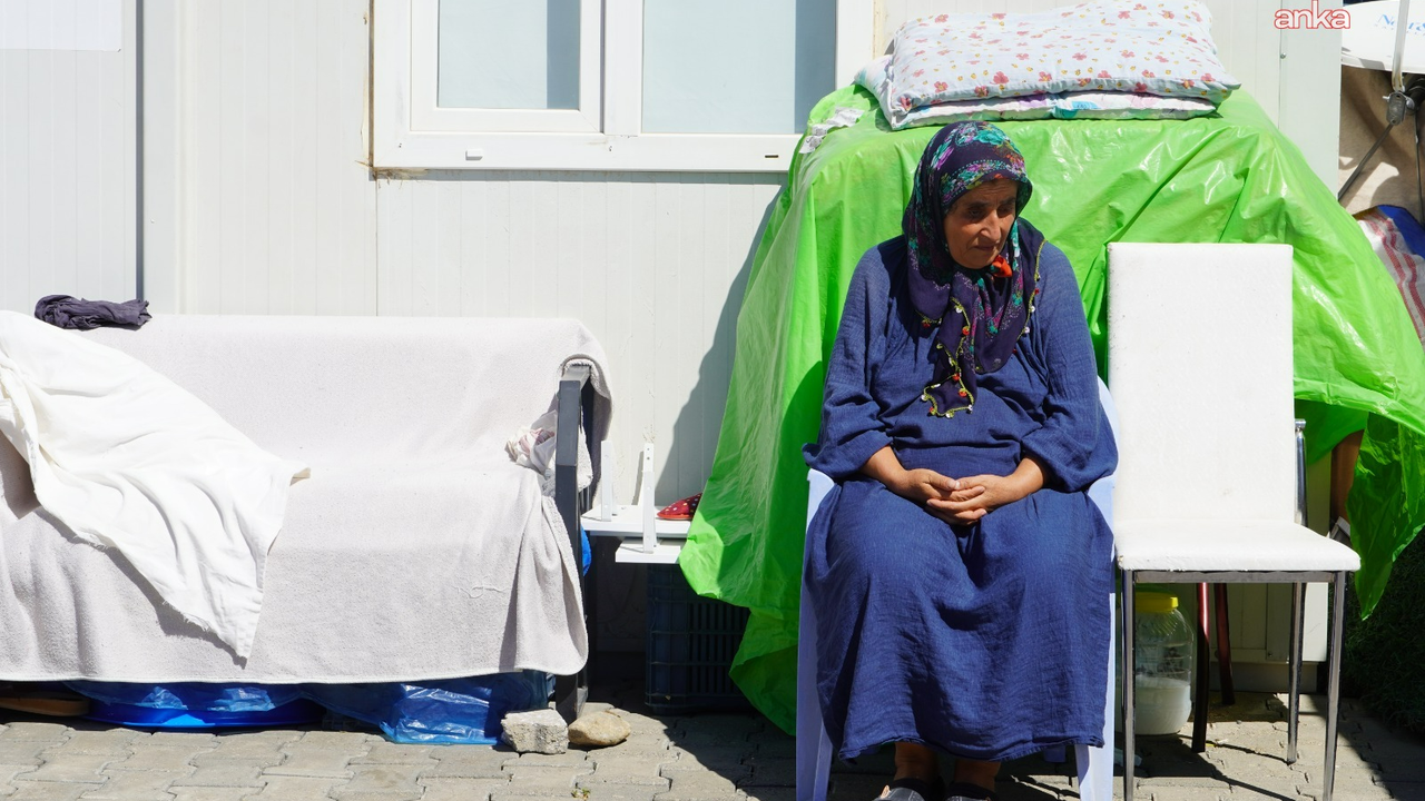 دپرمزده راهيمه قرەبيبر: يينه مي كلدين تايزه دييورلار، بن نرايه كيداييم؟