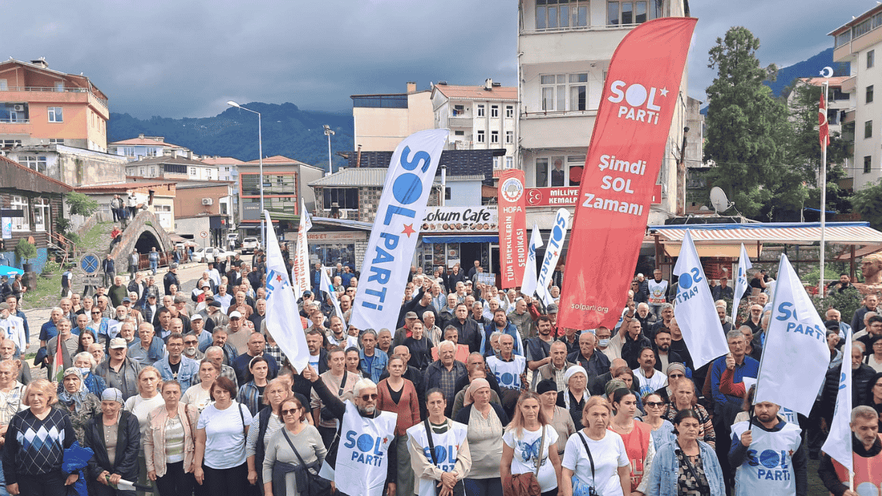 سول پارتي، ارتوين’ده ميتينك دوزنلدي: تك آطەم رژيمينه كارشي بيرلشيك موهالفت كورماليييز