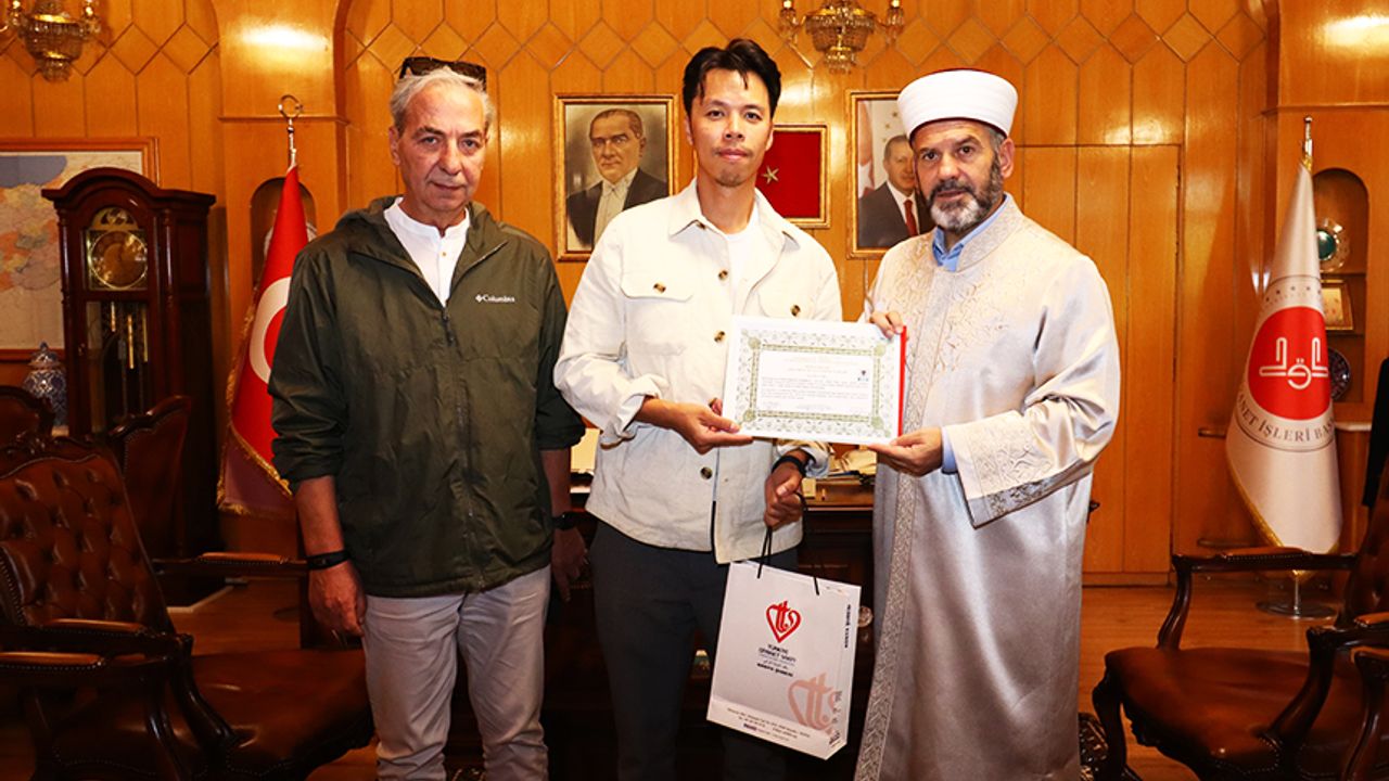 چين اسيلي كن شن، كونيا’ده موسلومان اولدی