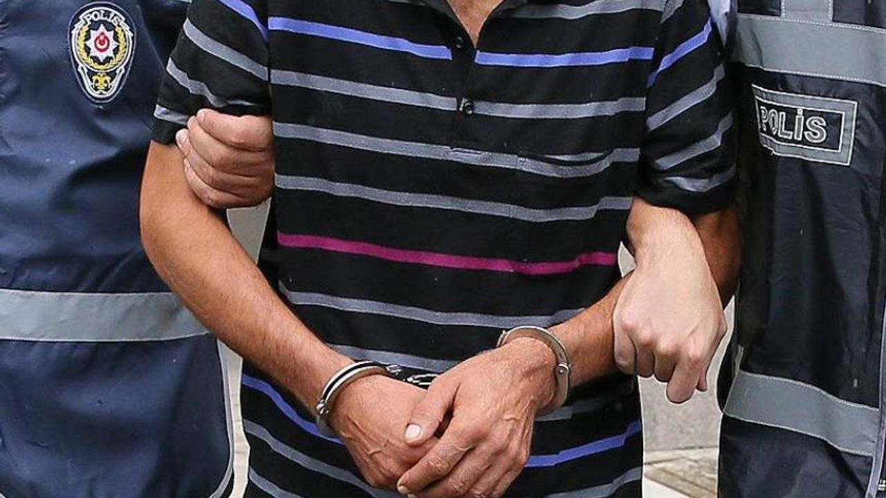 چوروم مركزلي روشوت اوپراسيونونده ٢٥ كيشي كوزالتينه اليندي