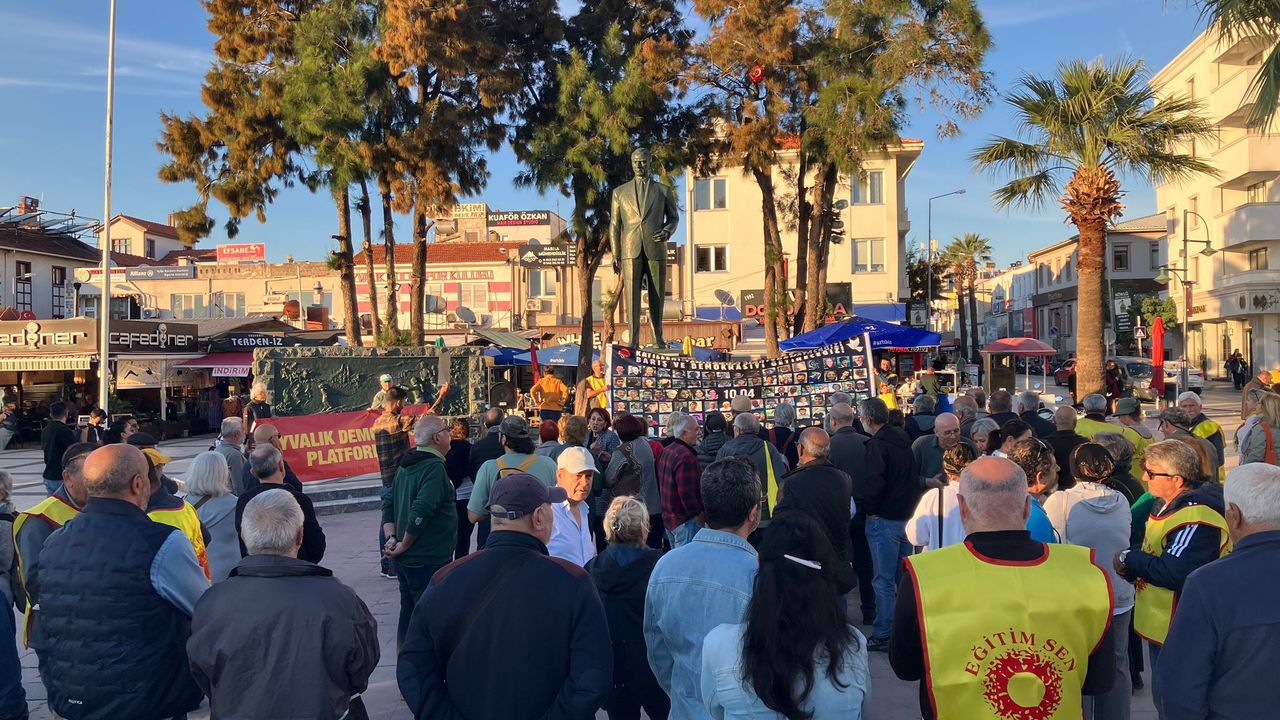 ايواليك’ته ١٠ ايكيم كاتليامي’نين ١٠. ييلي انماسي: آطەلت يريني بولاجاك!”