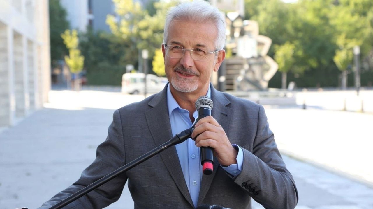 توركاي ايردم توتوكلاندي: نيلوفر بلدييسي’نده روشوت سوروشتورماسي