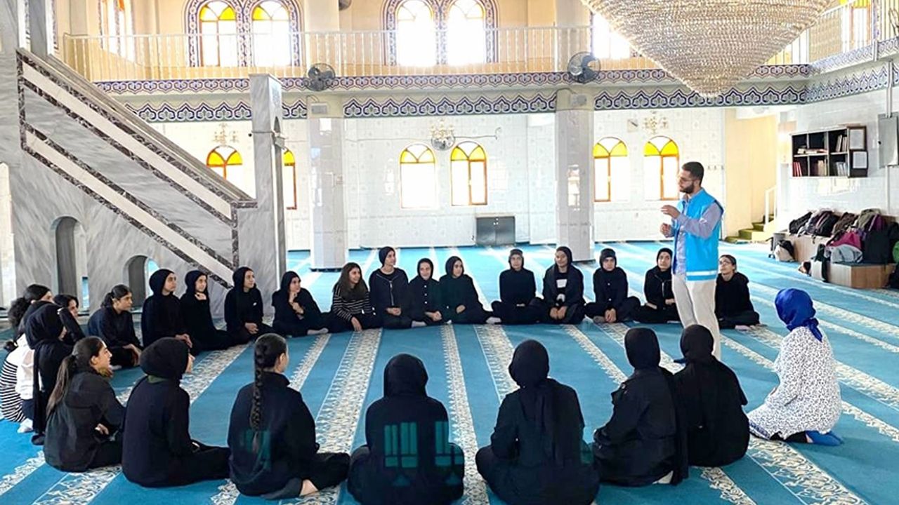 باگلار’ده كنچلر جاميده بولوشويور