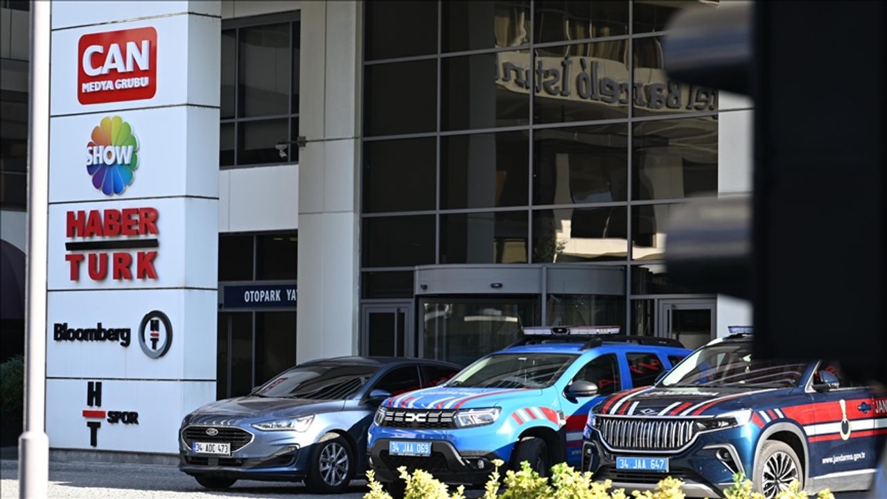 جان هولدينك’ه إیكينجی دالكه اوپراسيون: ايسكي ركتور داهيل ٢٦ كوزالتي