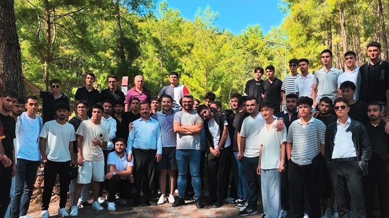 انامور’ده كنچلر ايتكينليكته بولوشتی