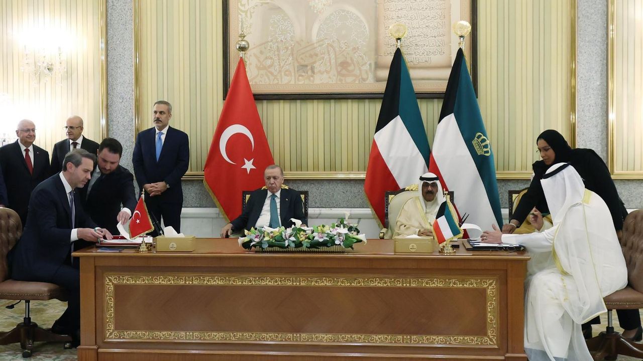 توركييه و كووايت ٤ آڭلاشمايله إیشبيرليگيني كوچلنديردي