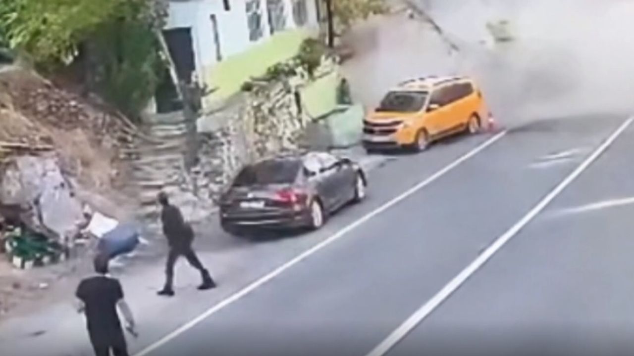 داگدان كوپان كايه پارچاسيندان سون انده كورتولدو; او انلار كامرايه يانسيدي