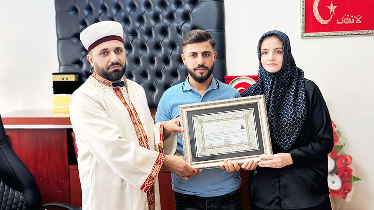 إیرلانده واتانداشي دريك’ته موسلومان اولدی