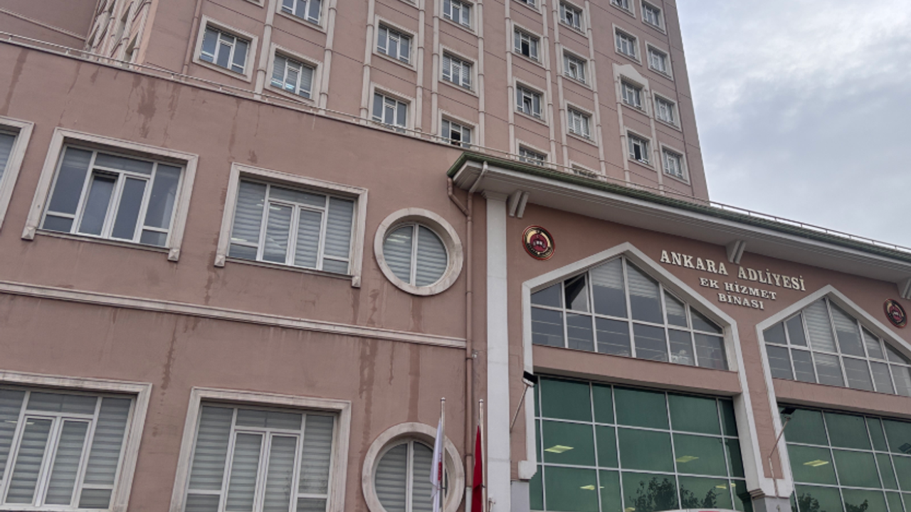 تشپ’نين كورولتاي إیپتال داواسينين بشينجی دوروشماسي كورولە جك