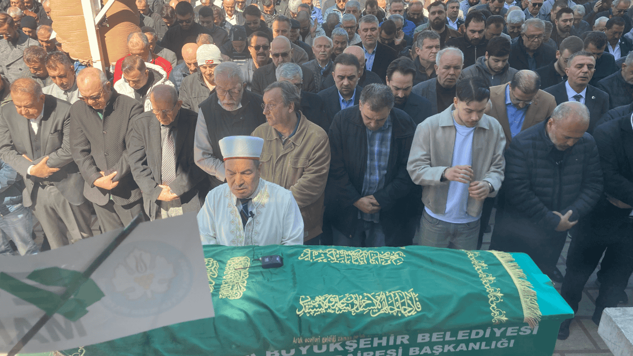 مانيساليلار ‘هوسايين بابا’يي سونسوزلوگه بويله اوگورلادي