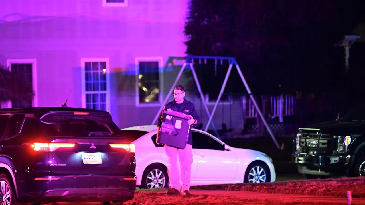 نو يورك’ته مامداني پروتستوسی سوروشتورماسي: فبي شوفلينين ايوينده ارامه ياپتي