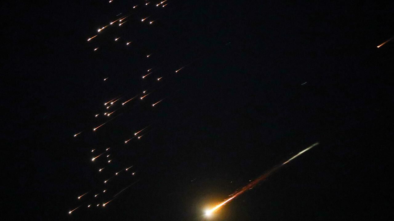 إیران’دان تل اويو’ه ميسيلم: ٢ كيشي هاياتيني كايبتي