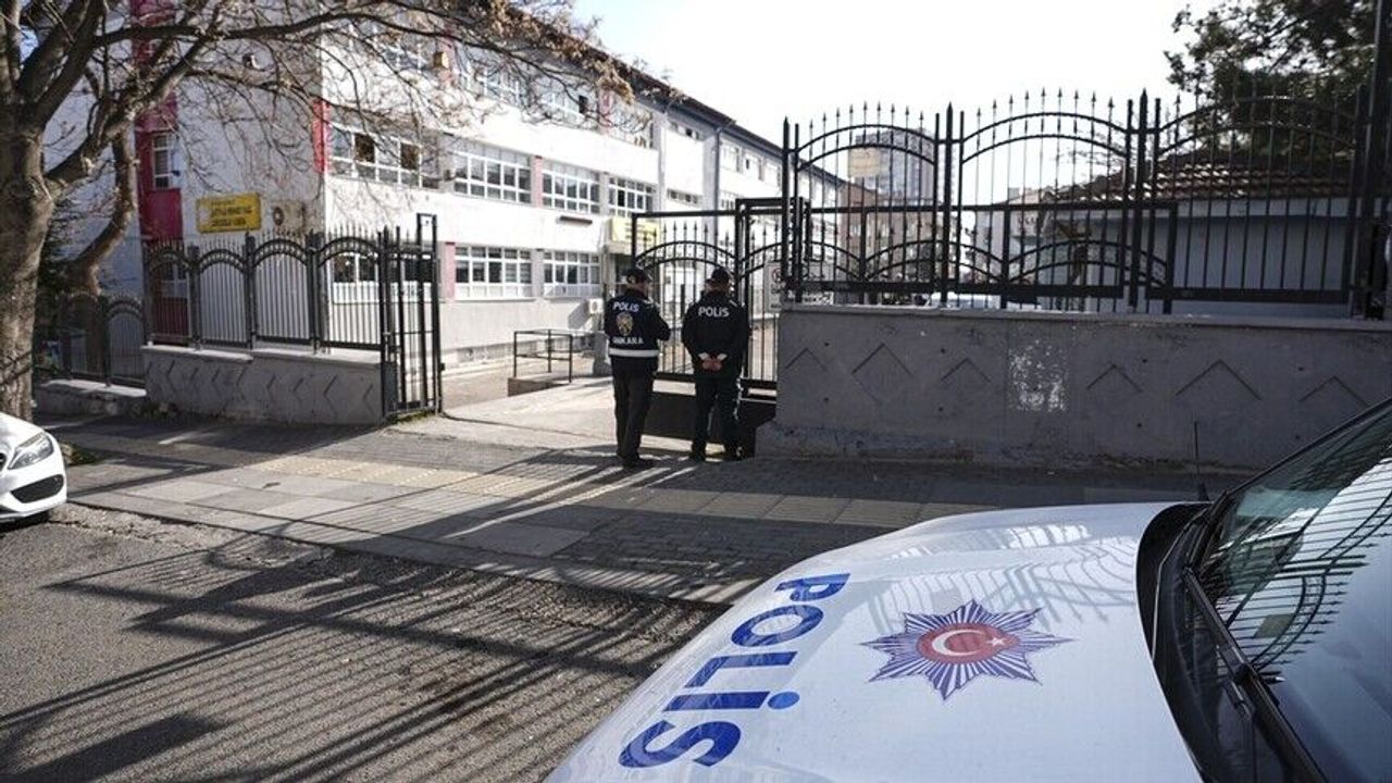 إیچيشلري باكانليگي’ندان ٨١ إیله اوكول كوونليگي گنلكسي