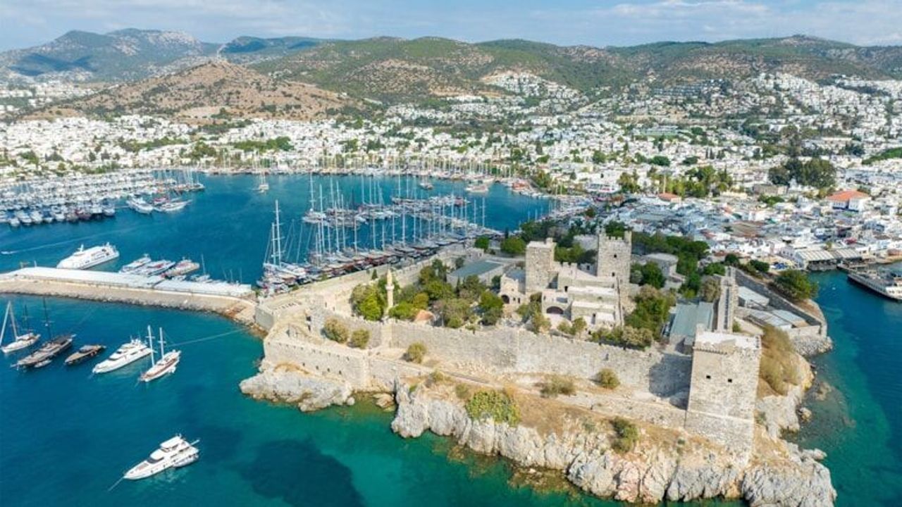 بودرومڭ ١٨٣ ییل أوڭجە چکیلمش فوطوغرافی اورتایه چیقتی