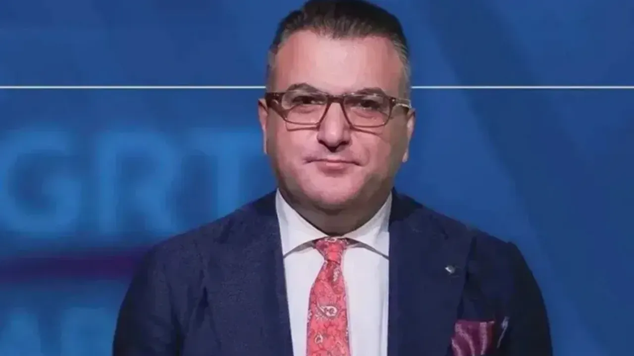 جمع کوچك صوروشدیرمسینده ٣ کیشی حقّندە یاقالاما قراری چیقاریلدی! – Cem Küçük soruşturmasında 3 kişi hakkında yakalama kararı çıkarıldı!