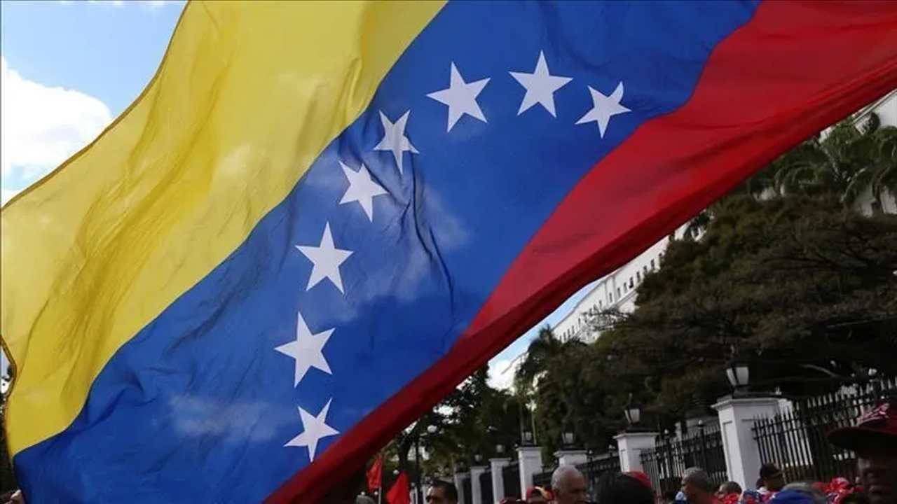 ونەزوئەلەدە اوجاق عیندن بو یانه ١٠٤٦ کیشی سربست بیراقیلدی – Venezuela’da ocak ayından bu yana 1046 kişi serbest bırakıldı görseli