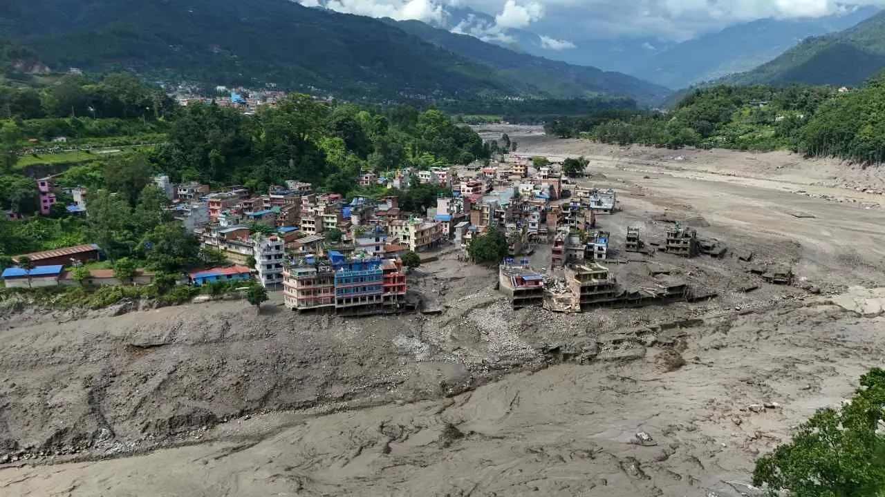 نپالی سیل ووردی! ١٦٢ جان غائبی، ٥٥٨ کیشی غائب – Nepal’i sel vurdu! 162 can kaybı, 558 kişi kayıp