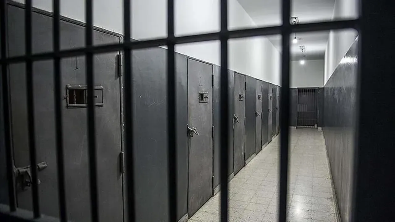 عبددە ١٦ ییل صوڭرە عین گوندە ٣ اعدام جزاسی