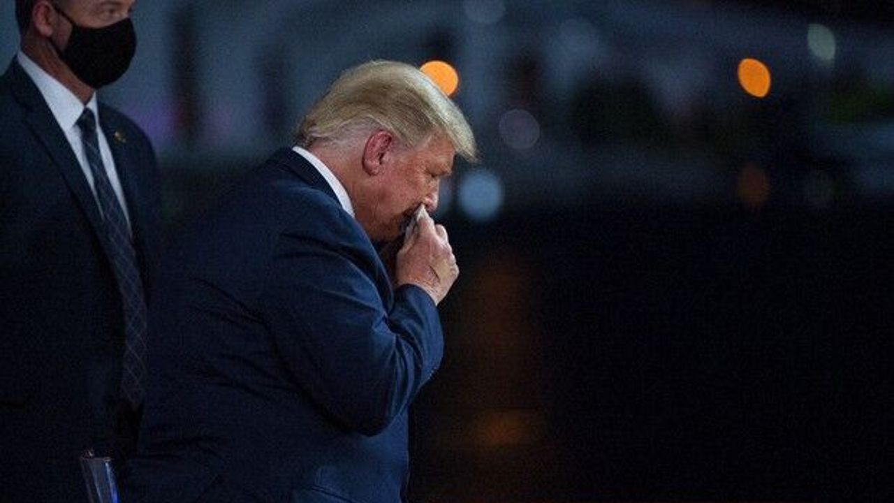 ایران صاواشنڭ بدل: ترمپڭ اونای اورانی رقور سویەدە دوشدی – İran savaşının bedeli: Trump’ın onay oranı rekor seviyede düştü görseli