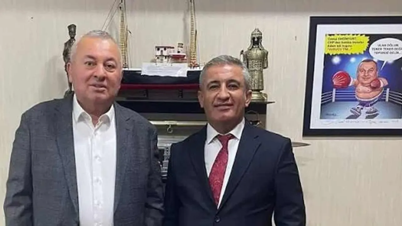 جمال أنگینیورطڭ دانیشمانی گوز آلتینا آلیندی – Cemal Enginyurt’un danışmanı gözaltına alındı