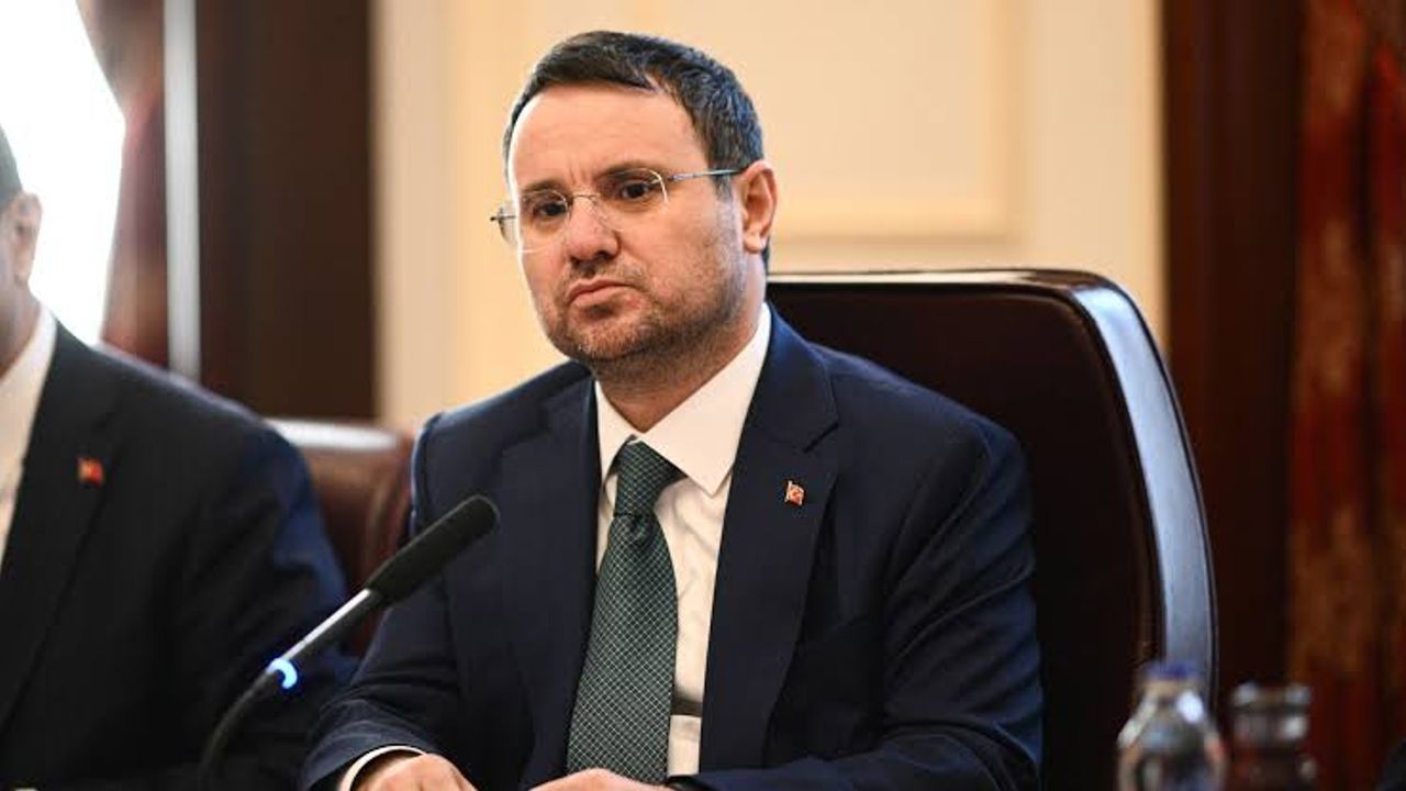 باقان گورلك: قراڭلقده قالان ٦ فاعل مجهول جنایت داها آیدینلاطیلدی – Bakan Gürlek: Karanlıkta kalan 6 faili meçhul cinayet daha aydınlatıldı