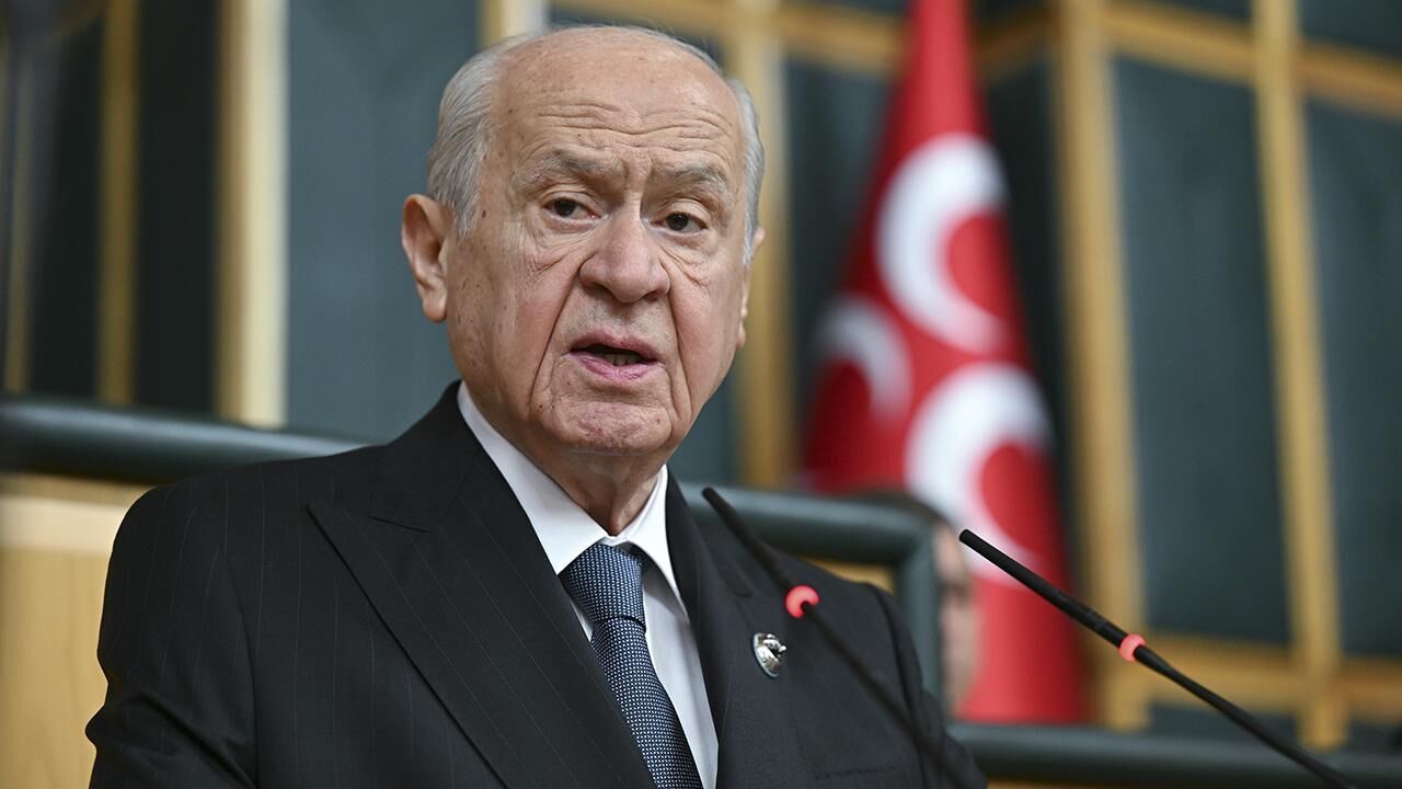آمدسپور تریبونلری ایلە ایلگیلی آراشدیرمەیە باغچەلیدن تپکی – Amedspor tribünleri ile ilgili araştırmaya Bahçeli’den tepki