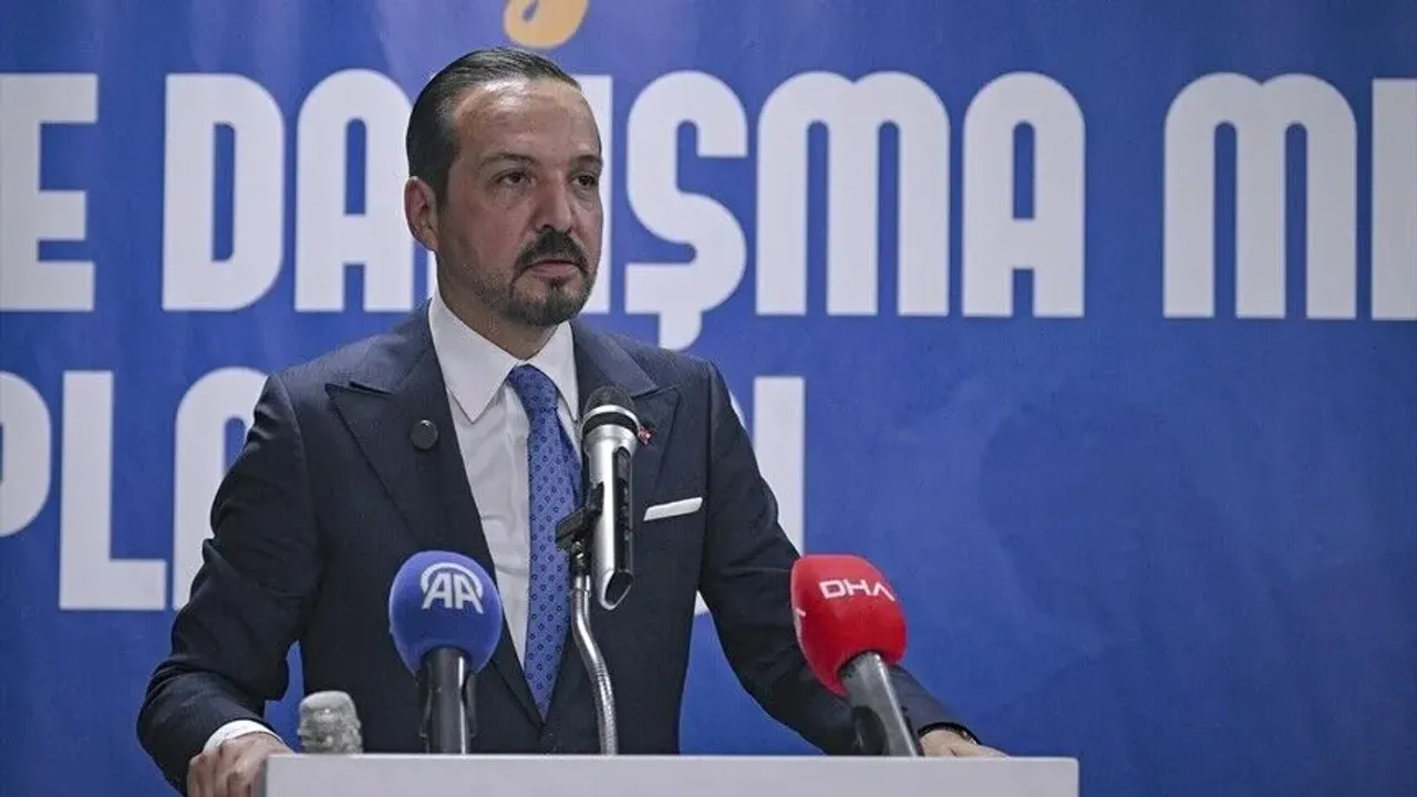 اتیمسغوتدە قریتیك طوپلانتی: زورلیدن دقّت چکن چیقیش! – Etimesgut’ta kritik toplantı: Zorlu’dan dikkat çeken çıkış!
