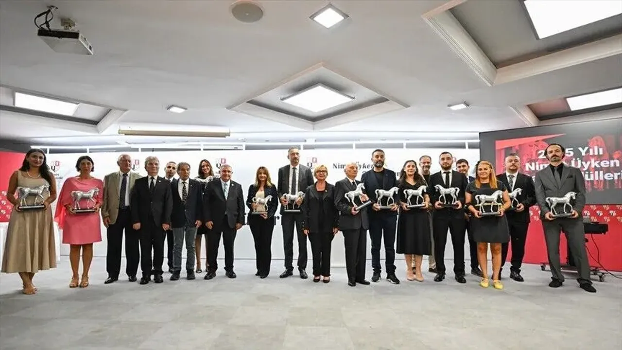 طژكنڭ نعمت أویکن باصین أودوللری صاحبلرنی بولدی… ایشته دتایلر! – TJK’nin Nimet Üyken Basın Ödülleri sahiplerini buldu… İşte detaylar!