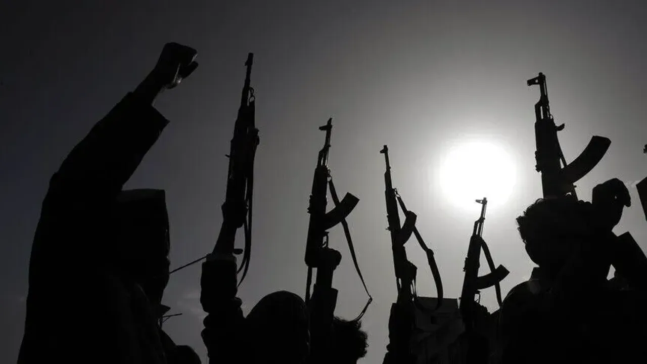 یمندە دقّت چکن ادعا: خثیلر ٦ بولگەنڭ قونترولینی می اله گچیردی؟ – Yemen’de dikkat çeken iddia: Husiler 6 bölgenin kontrolünü mü ele geçirdi?