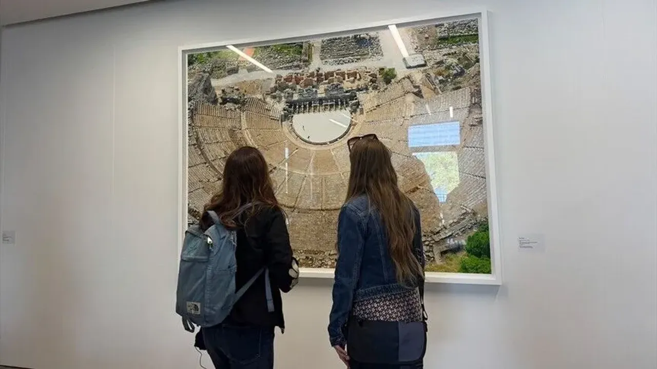 بوروصان جونطمپورارى، یڭی سزونده ایکی یڭی سرگیسی آچیلییور – Borusan Contemporary, yeni sezonda iki yeni sergisi açılıyor