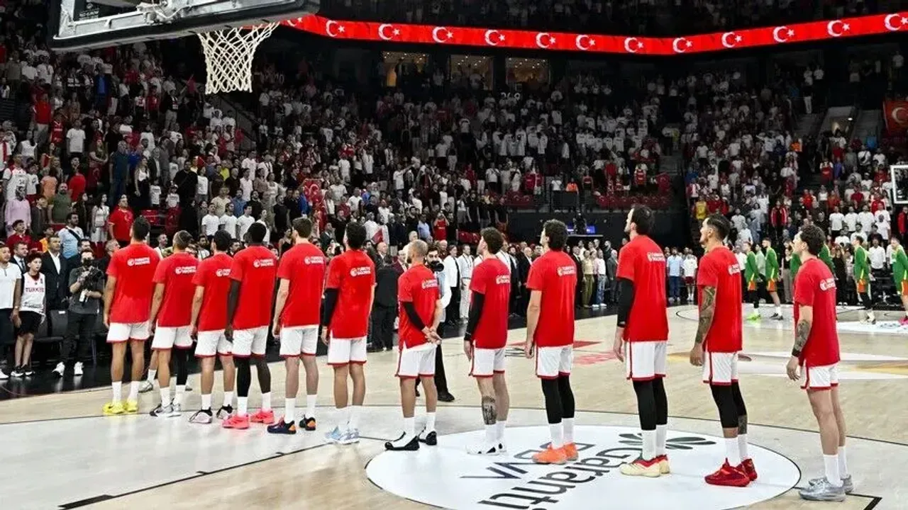 آ ملی ارکك باسکتبول طاقیمی، دنیا صیرالامسینده ایلك ١٠ە گیردی! – A Milli Erkek Basketbol Takımı, dünya sıralamasında ilk 10’a girdi!