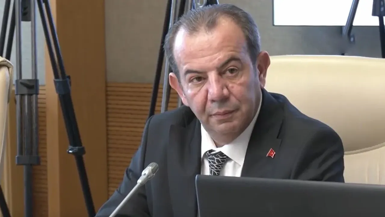 ‘عمرەیە گیدەجەگیم’ دییەرك حلاللك ایستەدی! کیمسە حقّنی حلال ایتمەدی – ‘Umre’ye gideceğim’ diyerek helallik istedi! Kimse hakkını helal etmedi