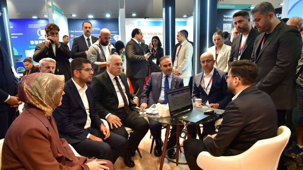 فاتح بلدیەسی یاپای ذکا پروژەلرنی جیتهکس آی تورکیه ٢٠٢٦دە طانیتدی – Fatih Belediyesi yapay zekâ projelerini GITEX AI Türkiye 2026’da tanıttı