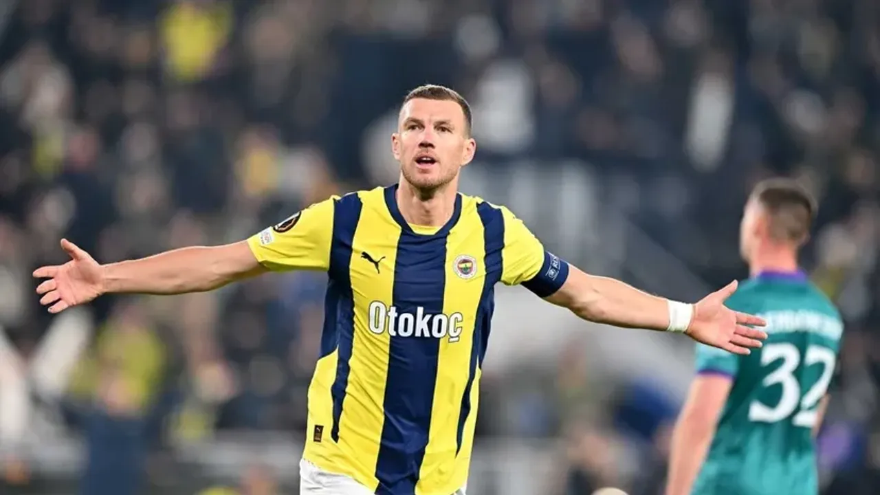 فنار باغچەدن ایدڭ دزکو پایلاشیمی: “سنڭلە غرور دویاجاغیز” – Fenerbahçe’den Edin Dzeko paylaşımı: “Seninle gurur duyacağız”