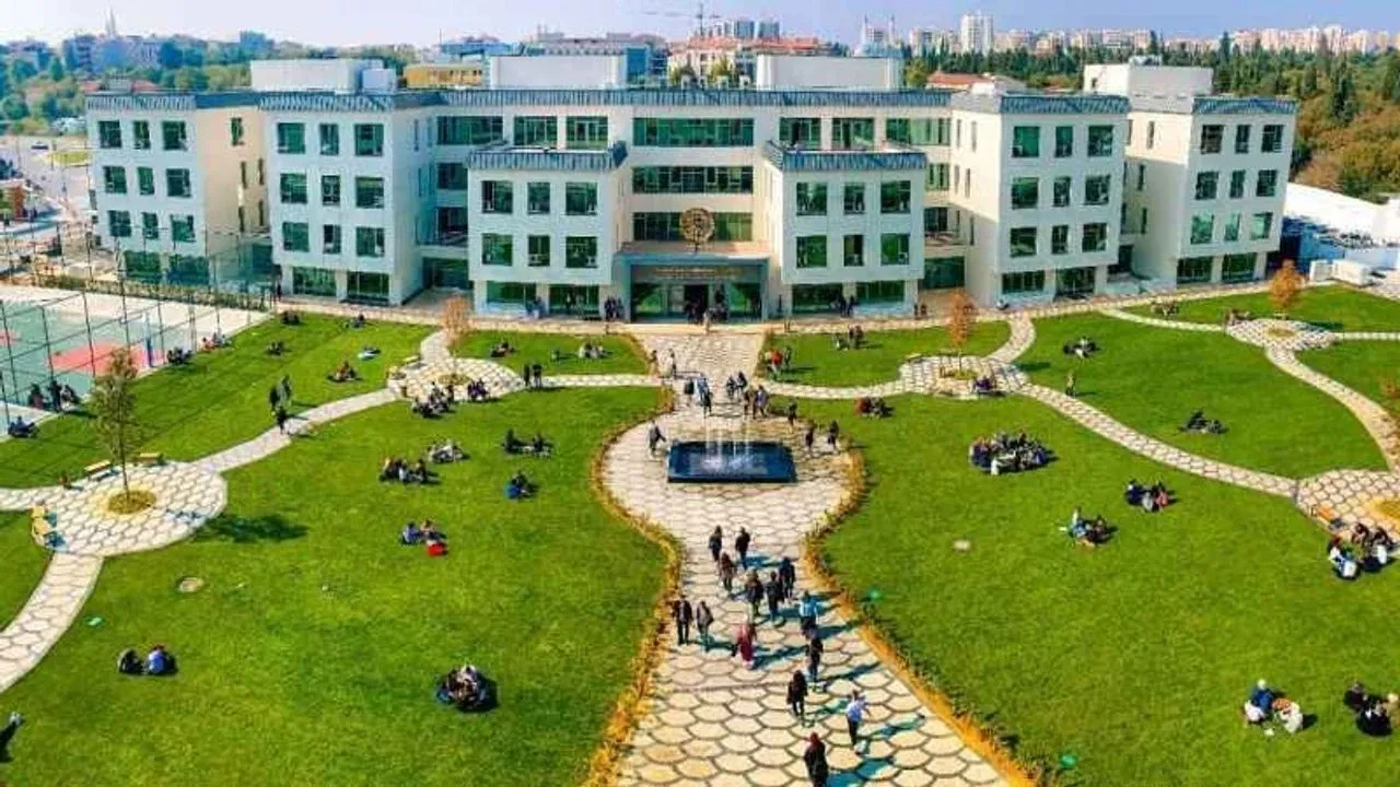 برونی أونیورسیتەسیندن أوگرنمه گوچلگی ایچون یاپای ذکا دستکلی اوگرتمن أگیتیمی – Biruni Üniversitesi’nden öğrenme güçlüğü için yapay zekâ destekli öğretmen eğitimi